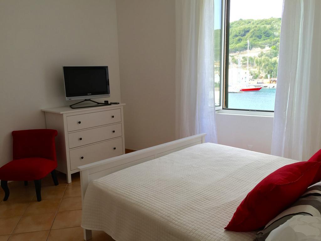 Les Appartements Du Port Bonifacio  Ruang foto
