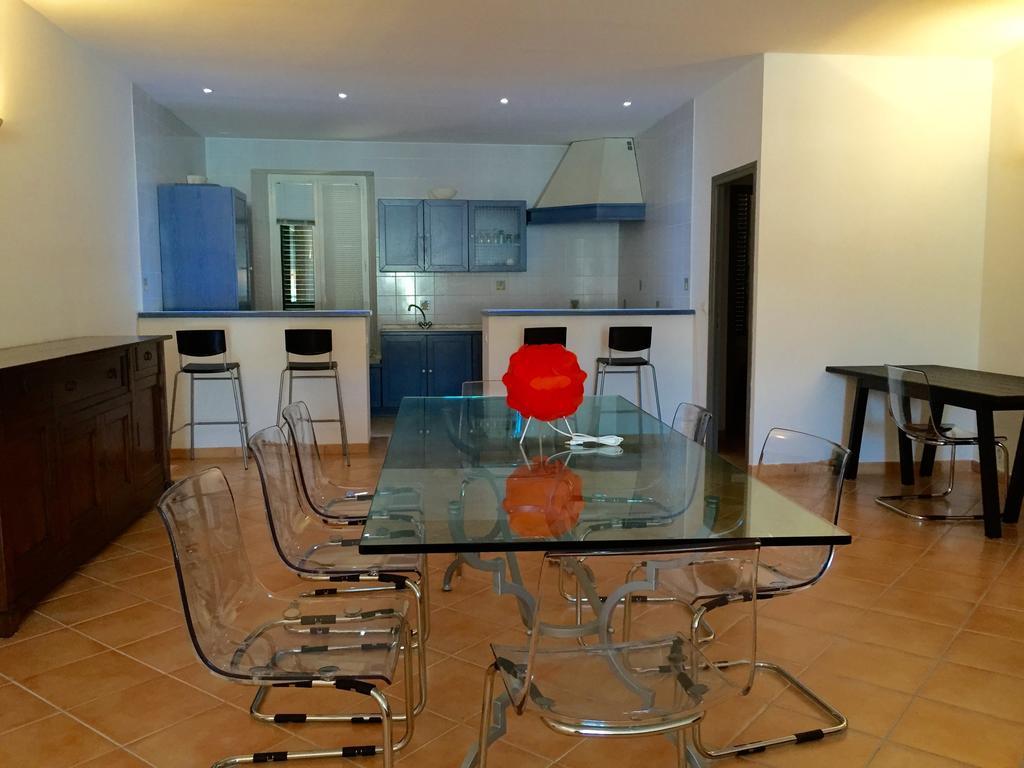 Les Appartements Du Port Bonifacio  Ruang foto