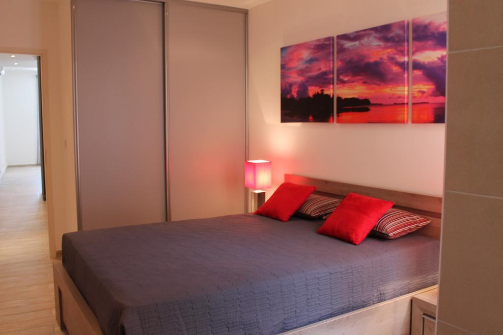 Les Appartements Du Port Bonifacio  Bagian luar foto