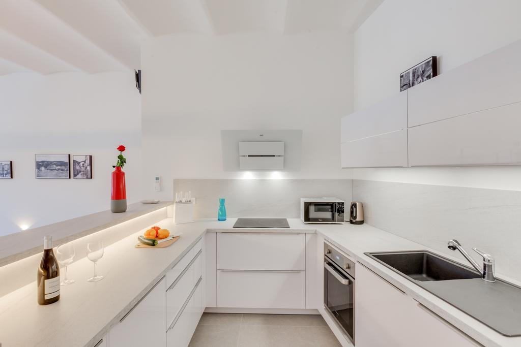 Les Appartements Du Port Bonifacio  Bagian luar foto