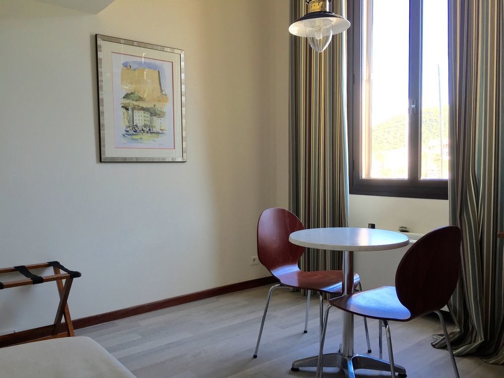 Les Appartements Du Port Bonifacio  Bagian luar foto