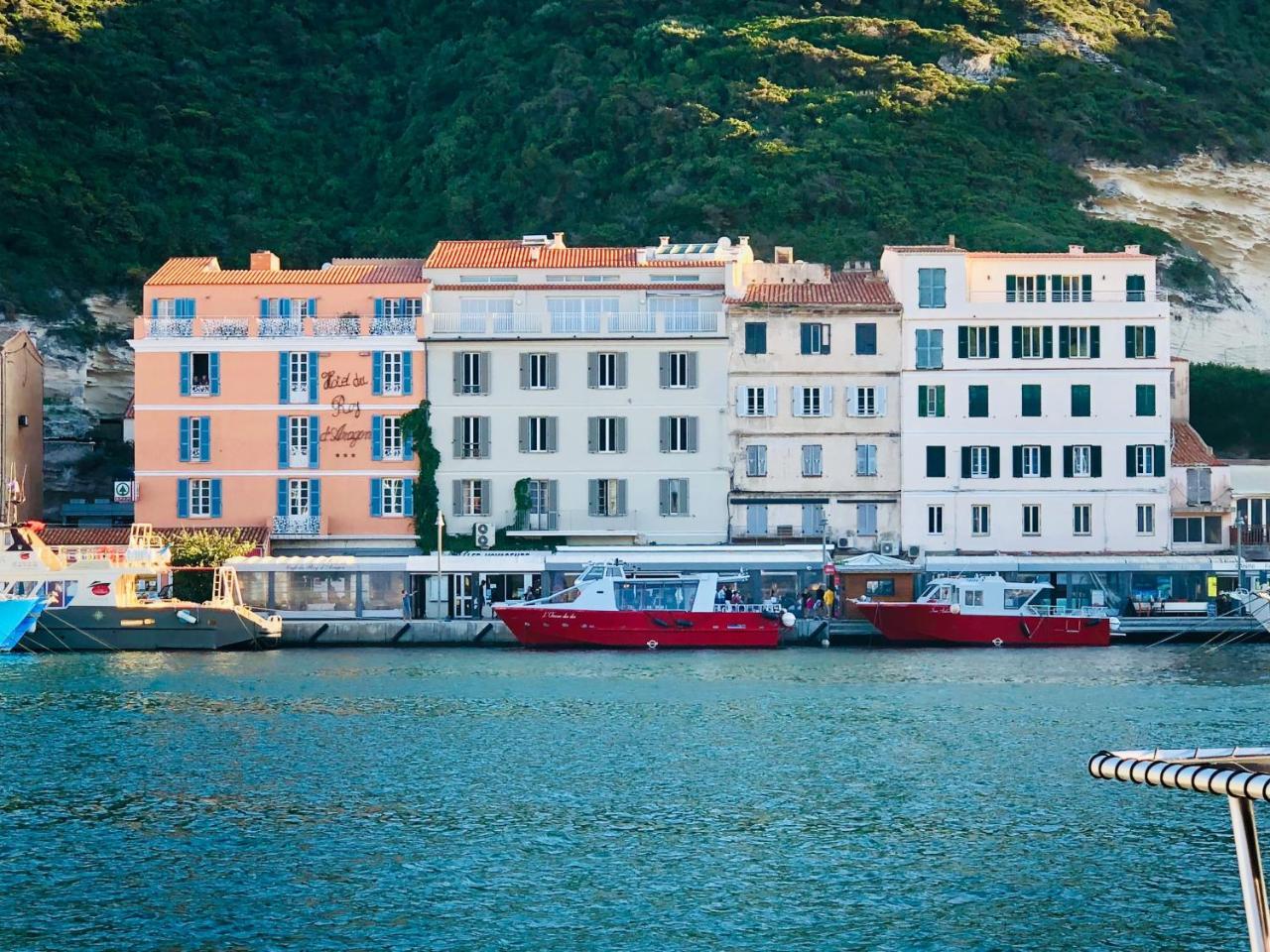 Les Appartements Du Port Bonifacio  Bagian luar foto